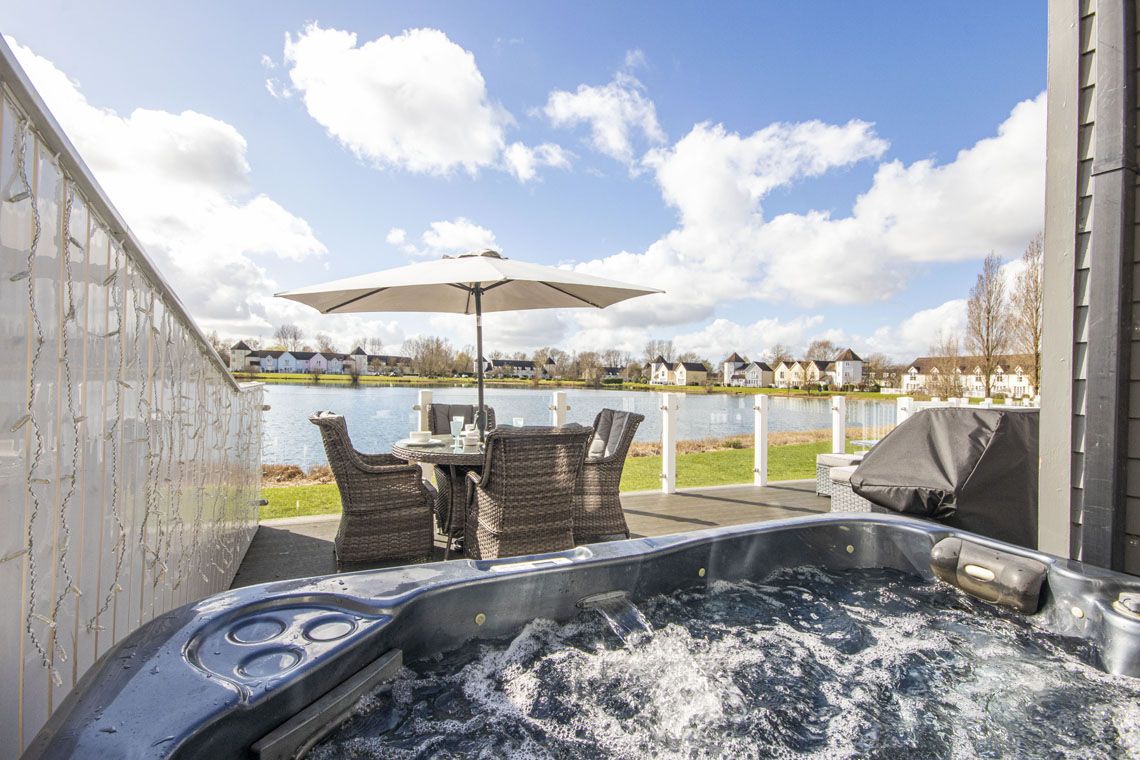 Hot tub holidays cotswolds